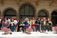 CASAMENT-Convit-a-placa-amb-padrins-dhonor-i-autoritats-scaled